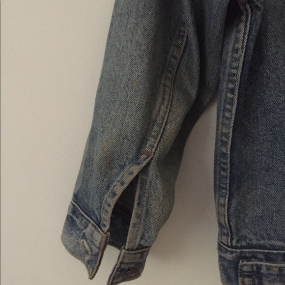 Vintage distressed Levi’s denim jacket - Picture 5 of 5